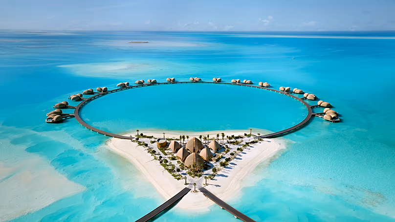 Les autres réserves du Ritz-Carlton incluent Nujuma, le long de la côte de la mer Rouge en Arabie Saoudite.