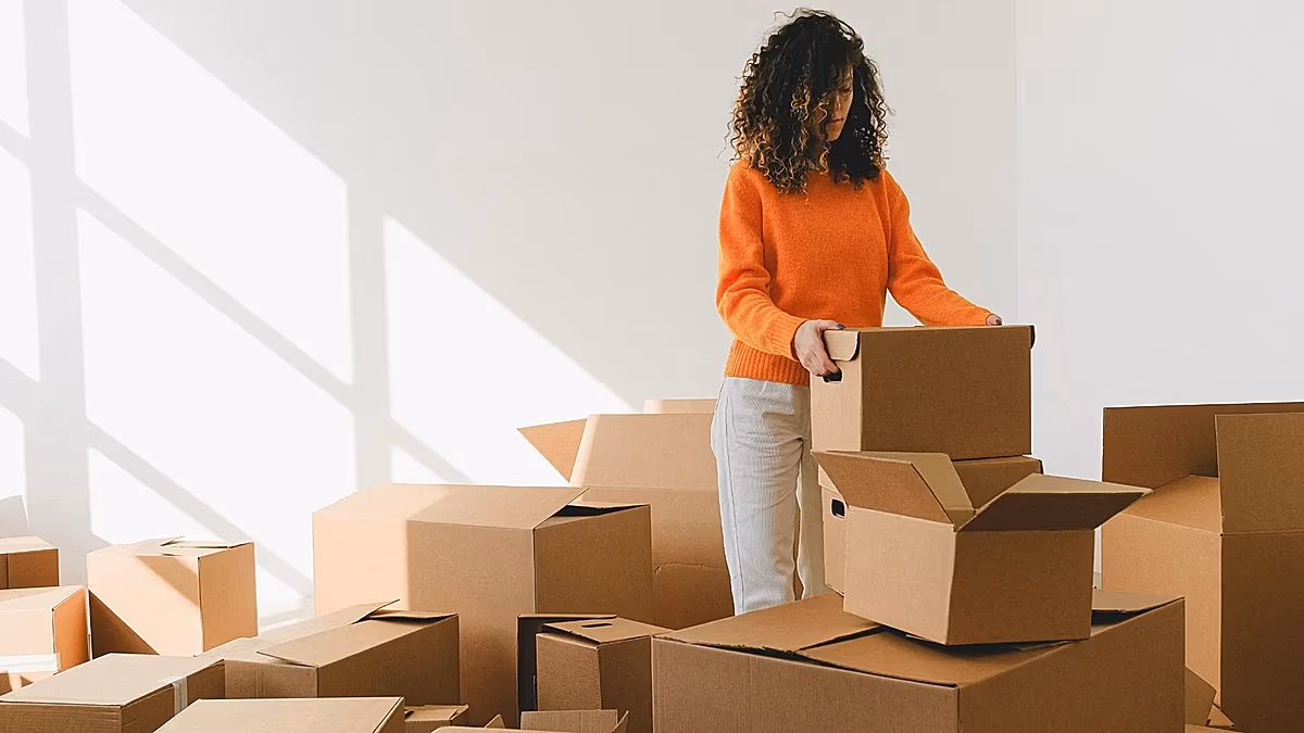Pourquoi les femmes ont-elles besoin de 12 fois leur salaire pour acheter une maison, alors que les hommes n’en ont besoin que de huit ?