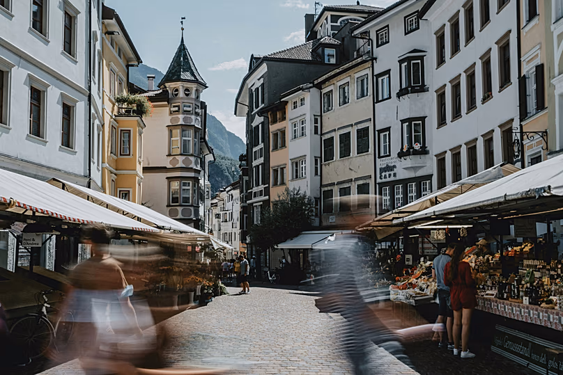 Bolzano est connue comme la porte d'entrée des Dolomites, mais elle mérite d'être explorée à elle seule.