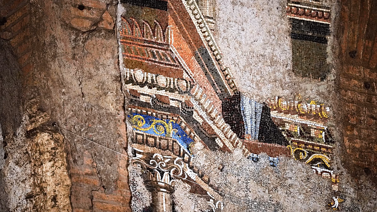 Révélation romaine : la plus grande mosaïque murale monumentale antique dévoilée après 2 000 ans