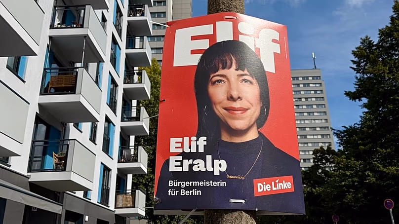 Affiche de campagne de la tête de liste de la gauche, Elif Eralp