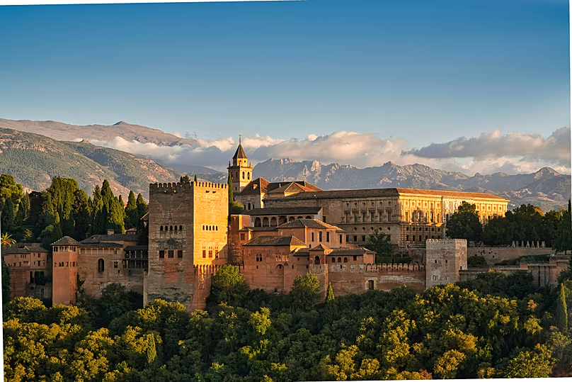 Le complexe de l'Alhambra est le point culminant de toute visite dans la belle Grenade espagnole.