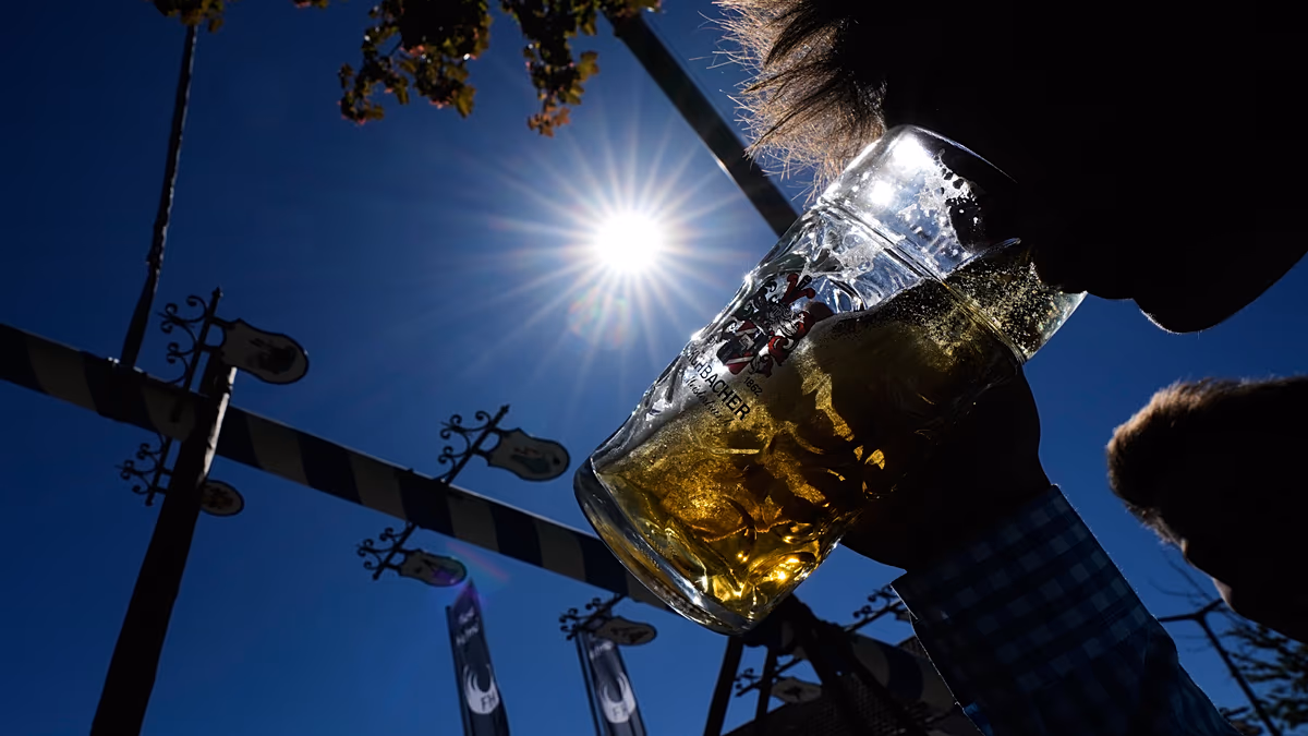 Chaleur et sécheresse : pourquoi la bière à l’Oktoberfest pourrait bientôt manquer