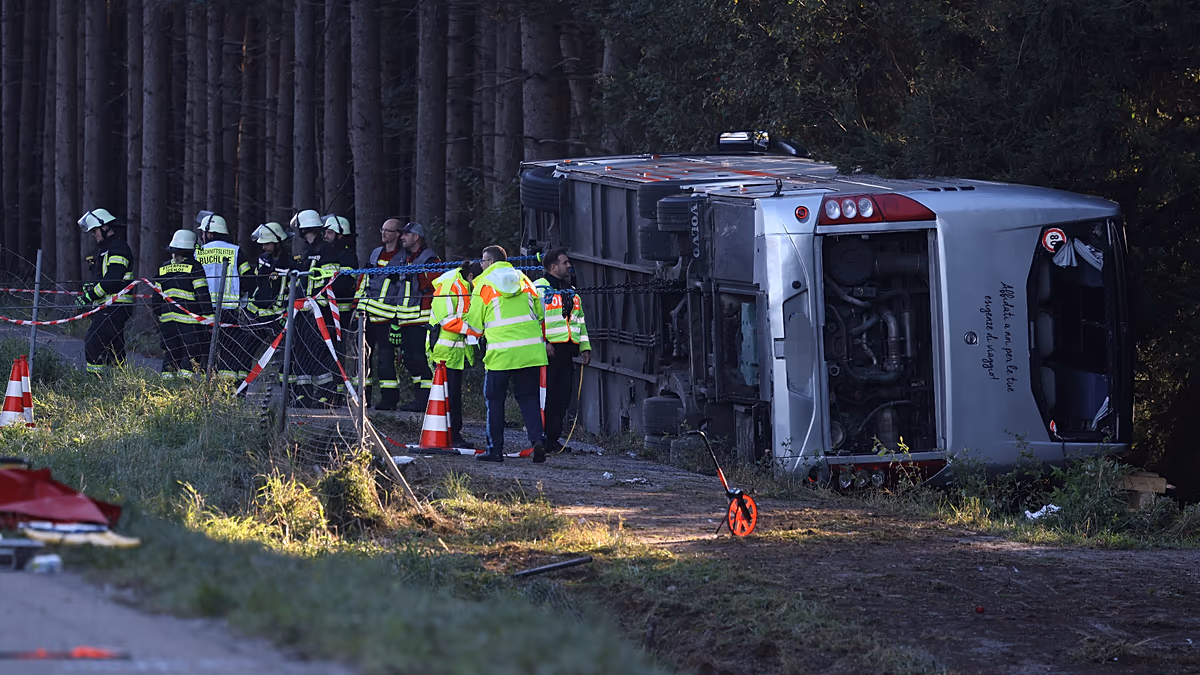 Au moins deux personnes ont été tuées et 19 autres sont hospitalisées après l'accident d'un bus près de Munich