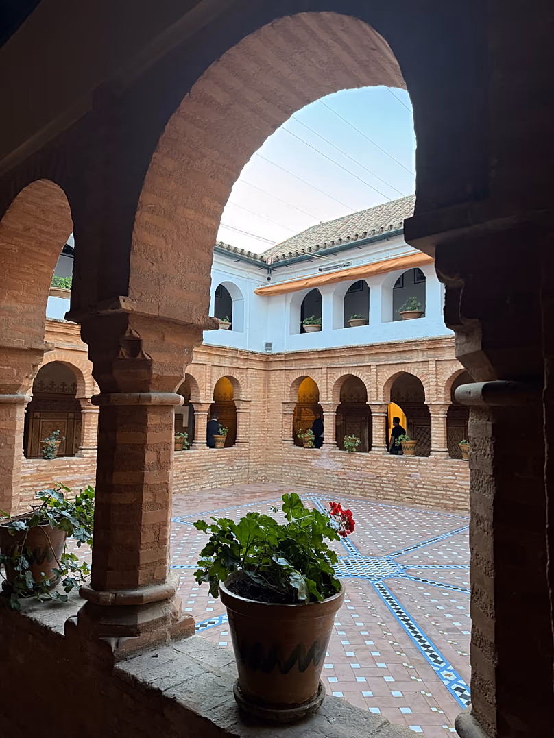 Cloître du monastère de La Rábida à Huelva.