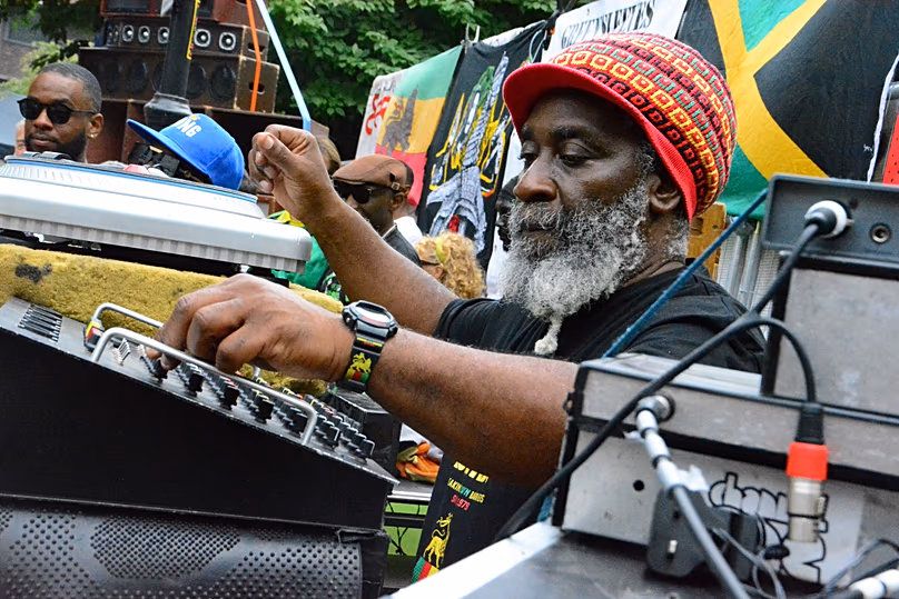 Mikey Dread de Channel One au carnaval de Notting Hill