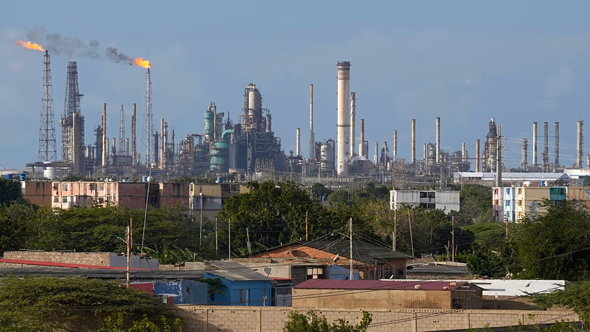 Ce que nous savons de l’accord de Trump donnant aux États-Unis l’accès au pétrole vénézuélien