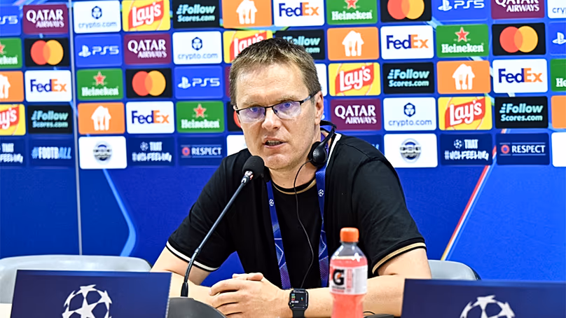 Valdas Dambrauskas, manager de football professionnel lituanien, entraîneur-chef du club de Premier League azerbaïdjanaise Sabah FC