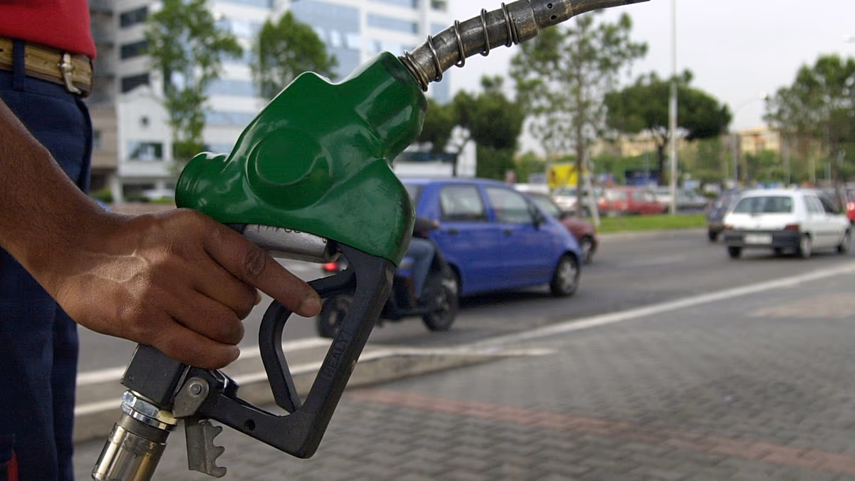Crise du carburant en Italie : SOCAR annonce un plafonnement des prix dans les stations IP
