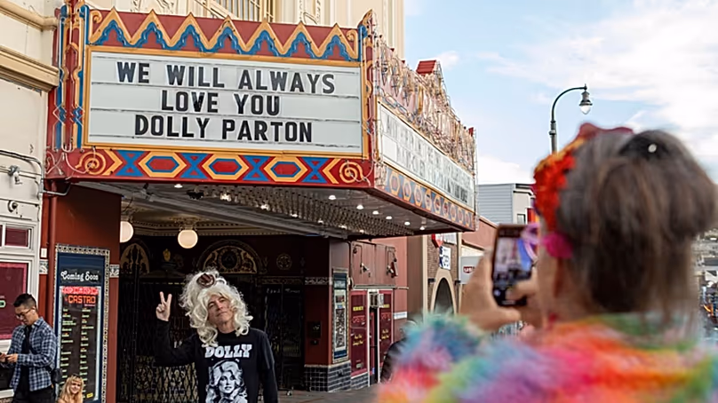 Les fans rendent hommage à Dolly