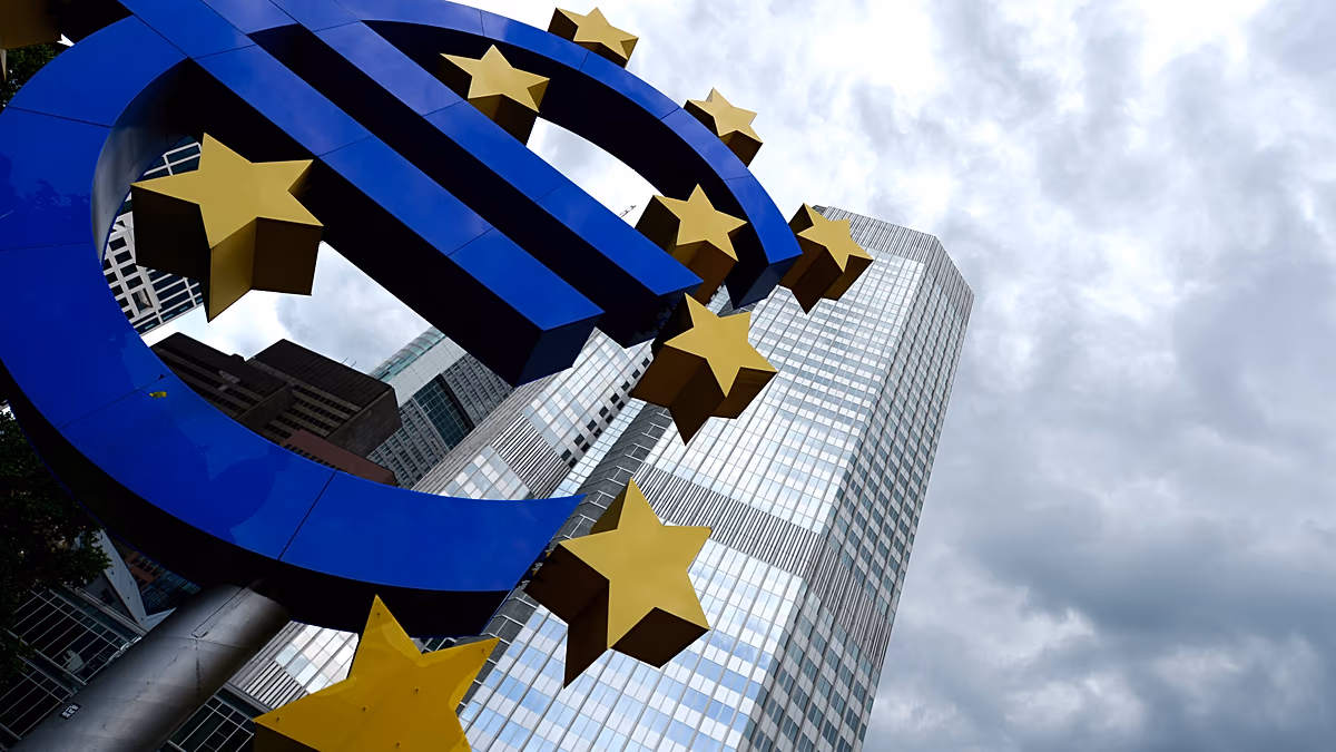 La BCE relève ses taux à 2,5% alors que le choc énergétique pousse l'inflation dans la zone euro à la hausse