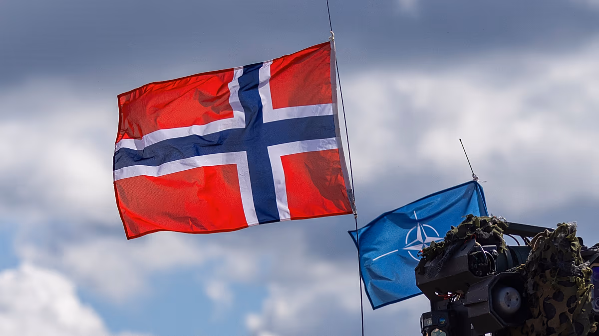 La Norvège saisit un navire russe dans l'Arctique suite à une réclamation de 4,2 milliards de dollars de l'Ukraine sur la Crimée