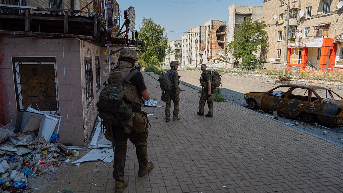 La contre-offensive ukrainienne repousse les forces russes près de Lyman, selon des blogueurs militaires russes