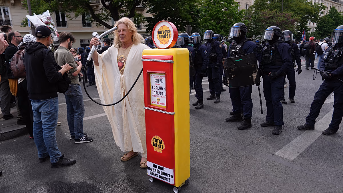 La hausse des factures de carburant coûte en moyenne à l'UE 270 millions d'euros par jour, selon un rapport
