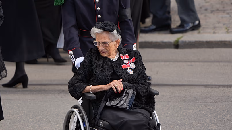 La princesse Astrid de Norvège quitte la cathédrale d'Oslo après les funérailles du roi Harald V de Norvège à Oslo, le mercredi 9 septembre 2026.