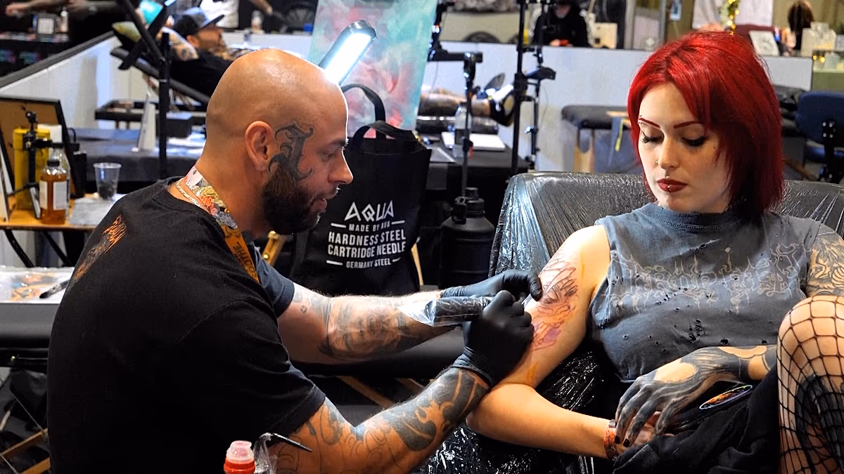 Laisseriez-vous l’IA concevoir votre prochain tatouage ? Les tatoueurs affirment que l’IA change leur façon de travailler