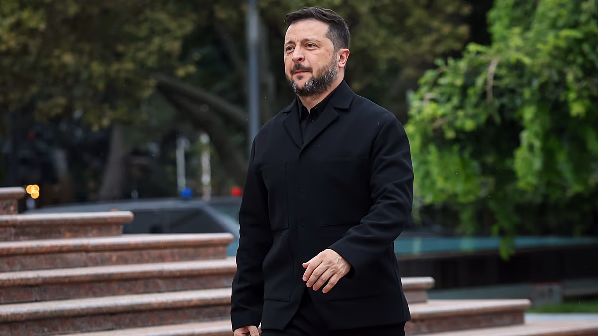 L'avion de Zelensky "presque touché" par un drone alors qu'il se dirigeait vers Oslo, selon le Premier ministre norvégien