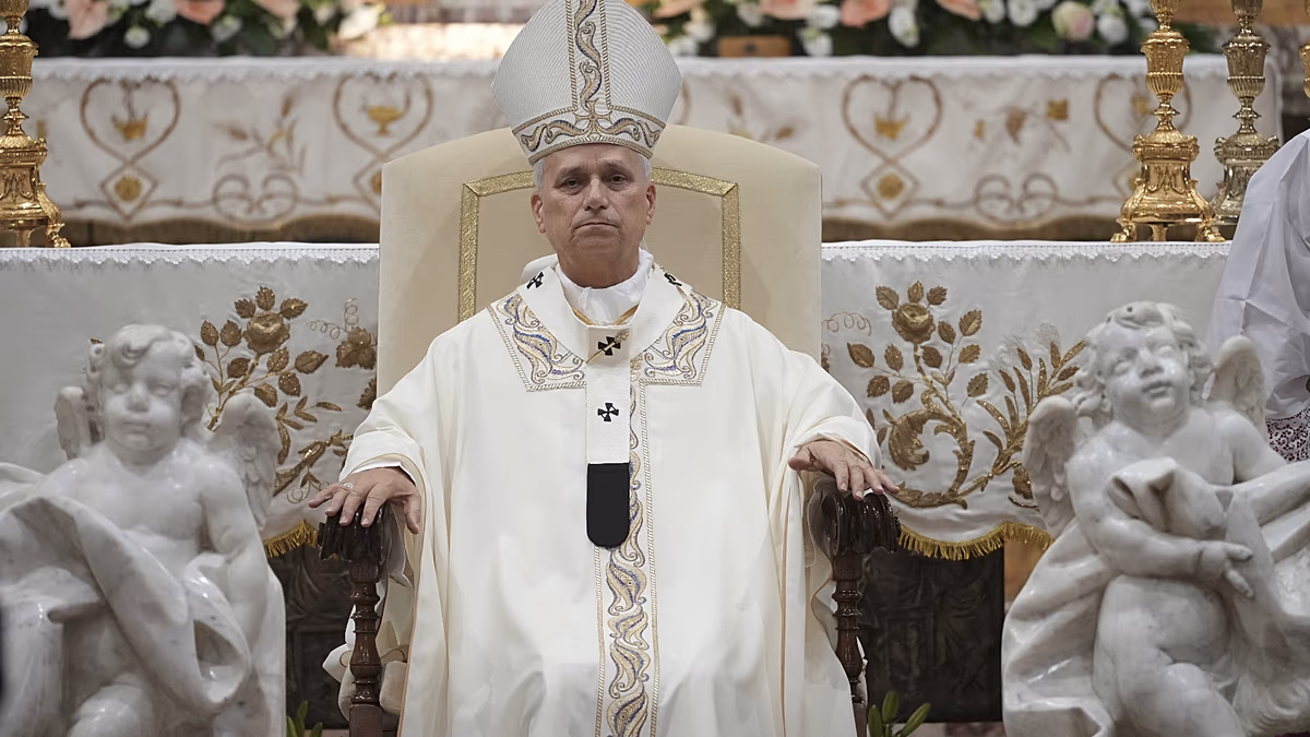 Le pape Léon XIV s'apprête à effectuer sa première visite officielle en France, avec des foules immenses attendues à Paris