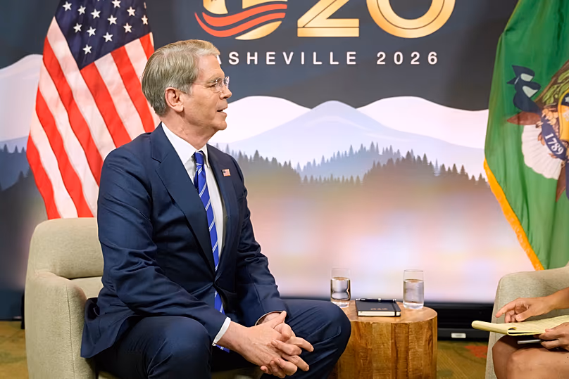 Le secrétaire américain au Trésor, Scott Bessent, s'exprime lors d'un entretien avec l'Associated Press à Asheville, Caroline du Nord, le 30 août 2026.