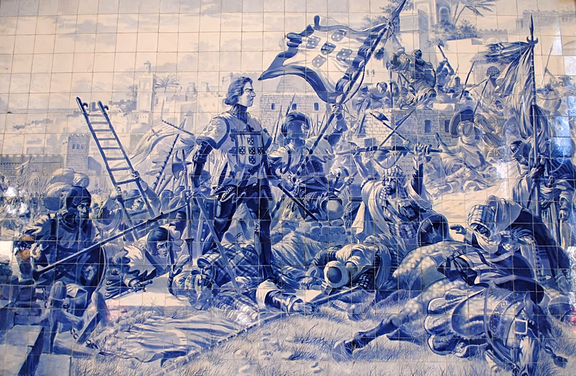 Panneau carrelé de Jorge Colaço (1864-1942) à la gare de São Bento, représentant le prince Henri le Navigateur lors de la conquête de Ceuta.