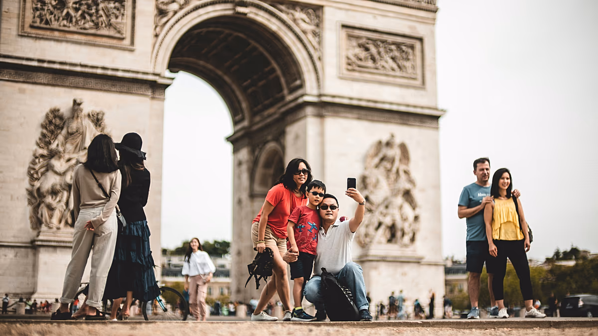 Qui sont les touristes les plus polis au monde ? Ces nationalités ont les meilleures manières de voyager