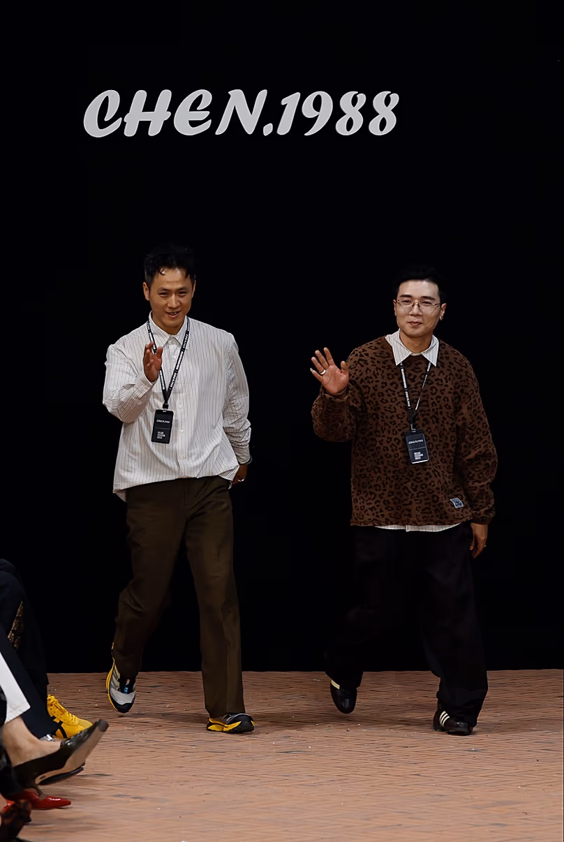 CHEN.1988 designers Chen Long et Fu Zhichen.