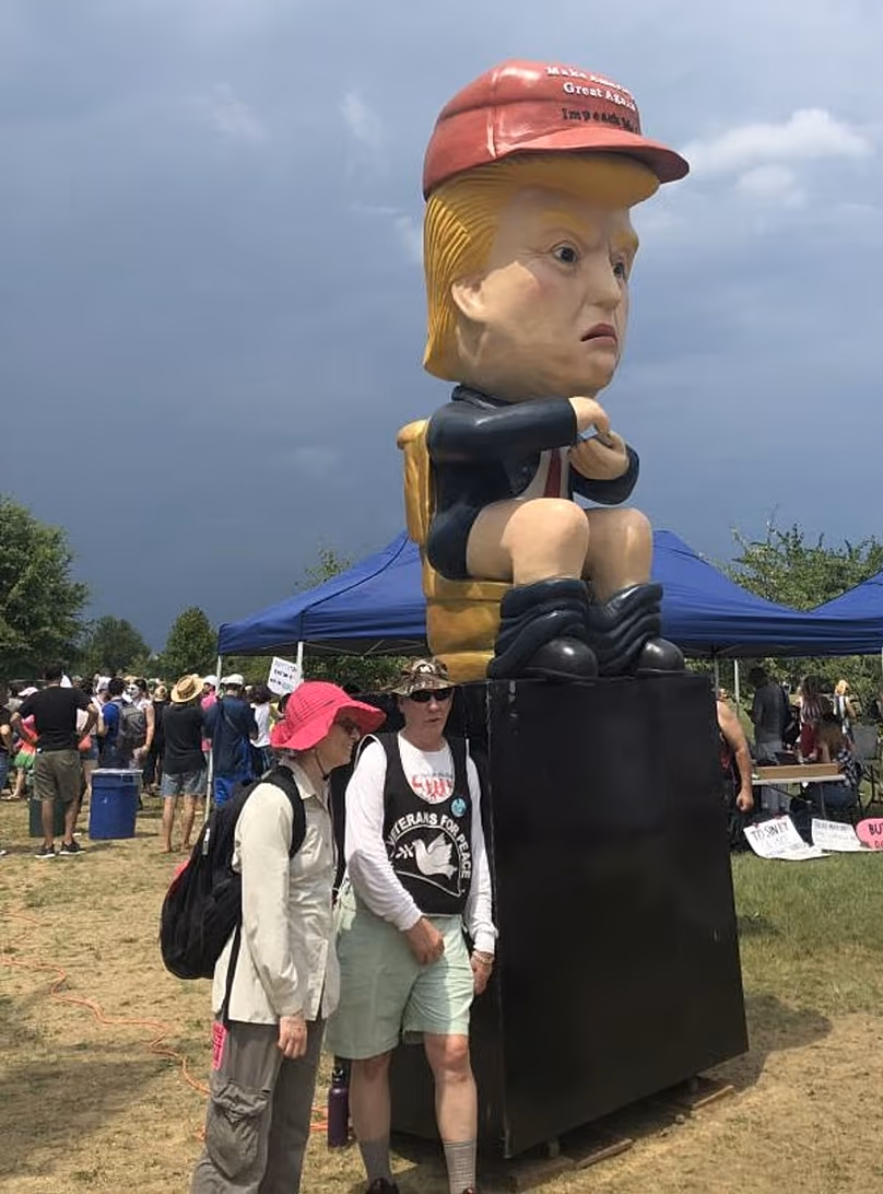 Dumper Trump