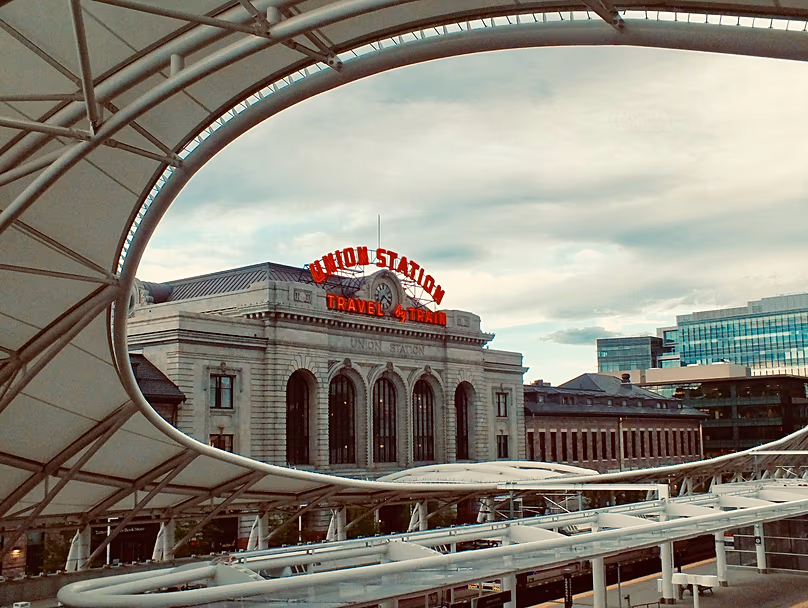 Une visite à la gare Union de Denver, c'est comme remonter dans le passé