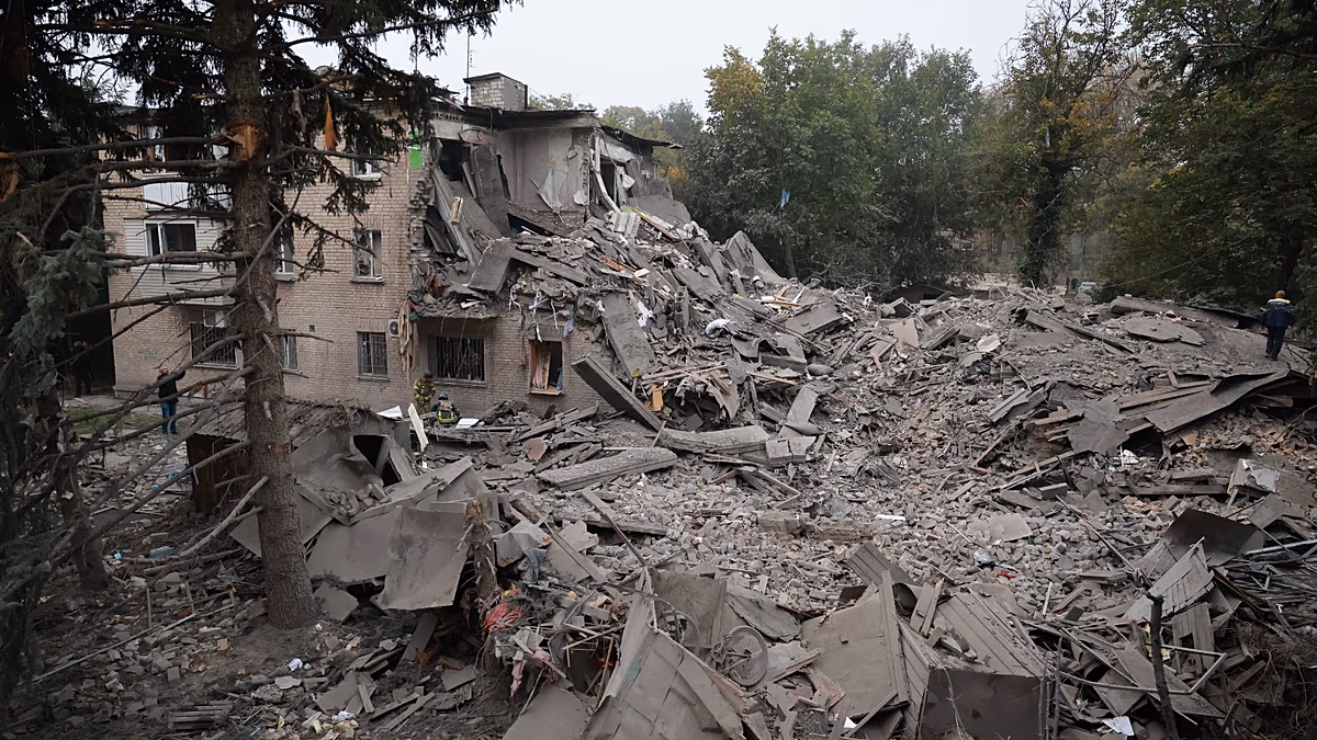 Les frappes russes sur l'Ukraine font au moins 20 morts, dont trois enfants