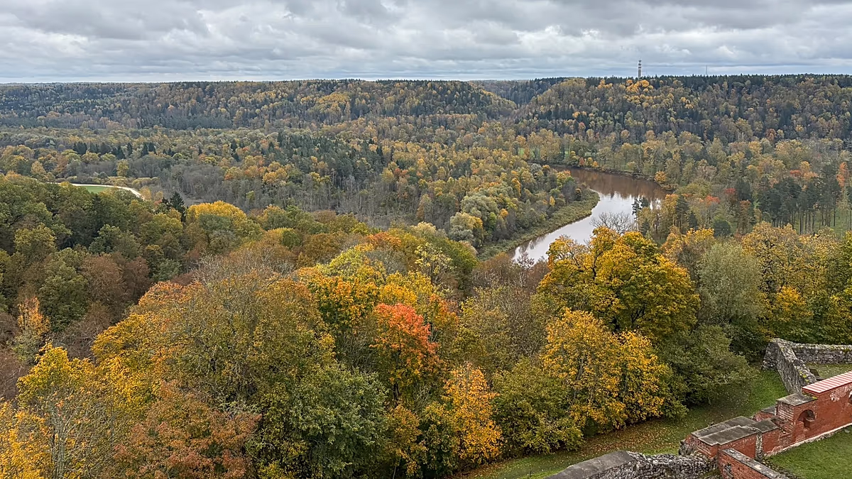 Pourquoi devriez-vous visiter Sigulda, la capitale d'automne de la Lettonie
