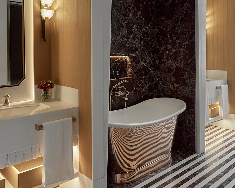 Le nouveau séjour chic a été conçu par l'architecte italien Achille Salvagni