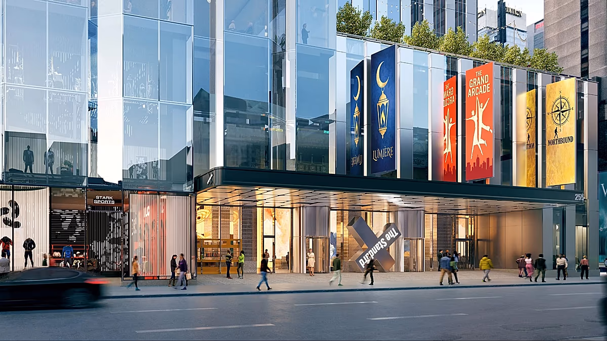 Ce nouvel hôtel de Times Square disposera d'un manège à sensations fortes en chute libre, d'une terrasse d'observation et d'une piscine sur le toit