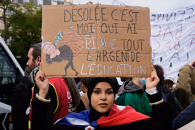 Manifestant lors d'une manifestation contre l'état de l'éducation en France