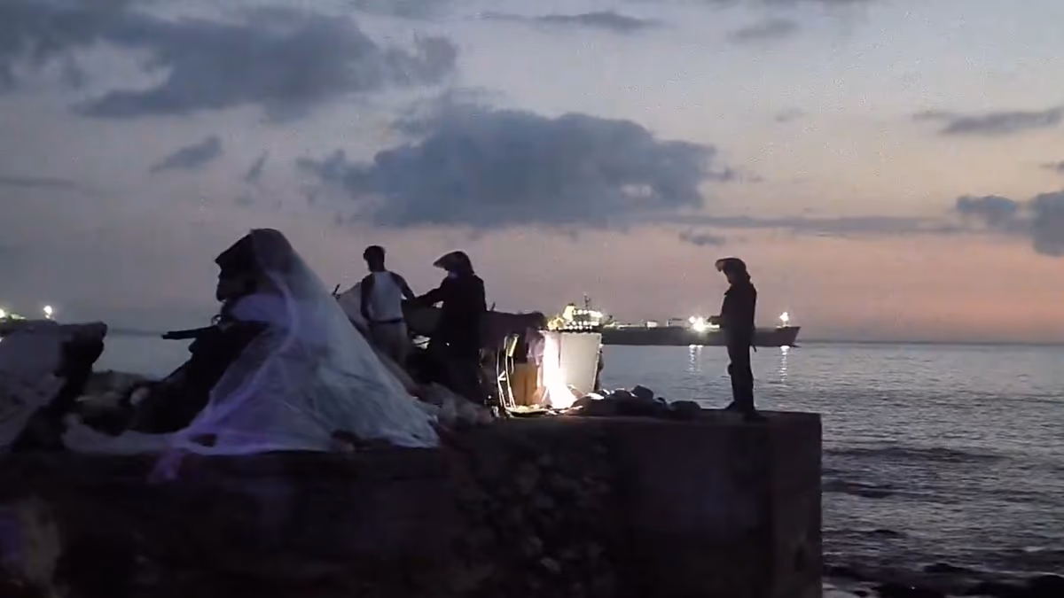 La police nettoie le camp de Guano Beach à Ceuta quelques jours avant la visite royale
