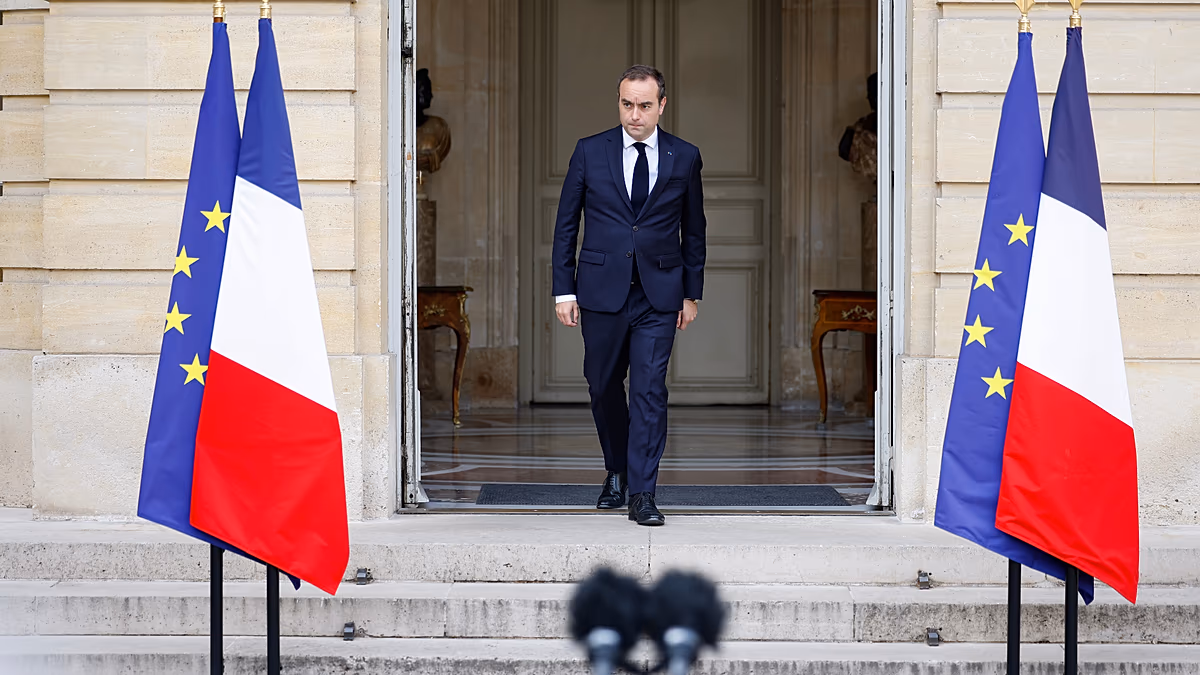 Le Premier ministre français a déclaré que le gouvernement n'était pas indifférent aux préoccupations des étudiants lors d'un discours télévisé