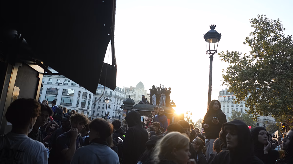 Les manifestations se propagent à travers l’Europe : les pressions du coût de la vie derrière les manifestations