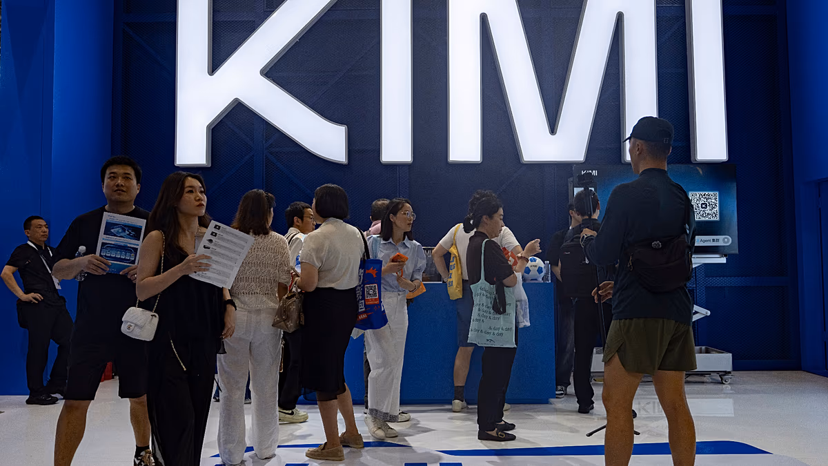Moonshot AI envisage une introduction en bourse à Hong Kong après une valorisation de 50 milliards de dollars alors que DeepSeek lève des capitaux
