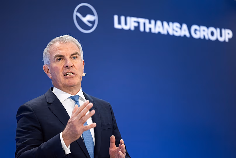 DÉPOSER. Carsten Spohr, PDG de Deutsche Lufthansa AG, s'adresse aux journalistes lors de sa conférence de presse annuelle en Allemagne, le 7 mars 2024.